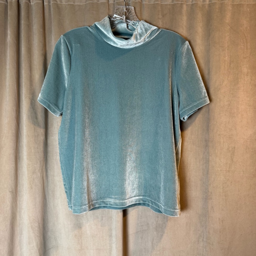 Madewell Velvet Top in Light Blue 90s Business Career‎ Casual Chic 00s Short Sle